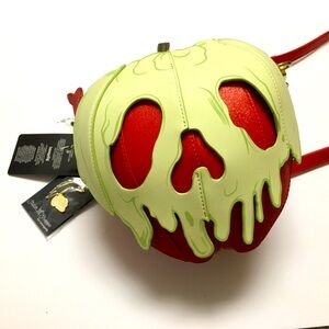 NEW Loungefly Evil Queen Glow In The Dark Apple Skull Crossbody Bag Snow White